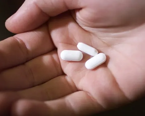 Low-Dose Aspirin Shows Major Benefit in Stopping Bowel Cancer Return, Trial Finds